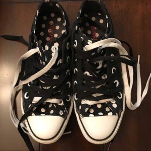 Converse polka dots sneakers